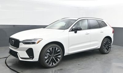 2026 Volvo XC60 Ultra Dark