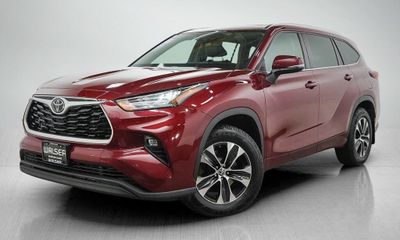 2020 Toyota Highlander XLE
