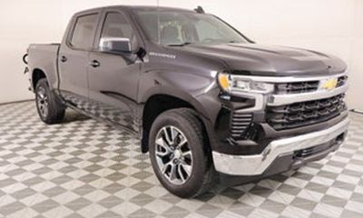 2023 Chevrolet Silverado RST