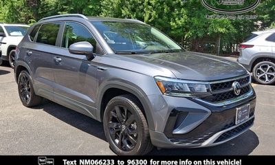2022 Volkswagen Taos 4Motion SE
