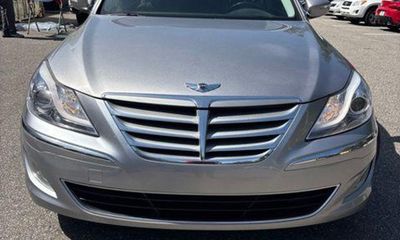 2012 Hyundai Genesis GLS