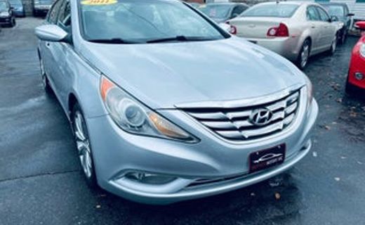 2011 Hyundai Sonata Middle Level
