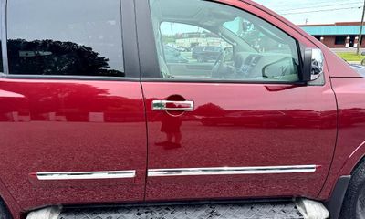 2012 Nissan Armada SV