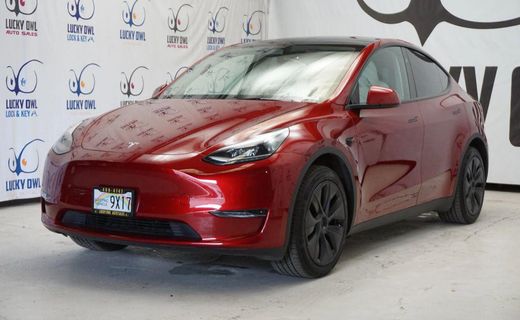 2025 Tesla Model Y Long Range