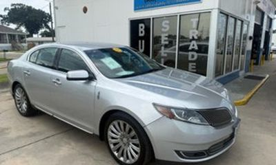 2013 Lincoln MKS Base
