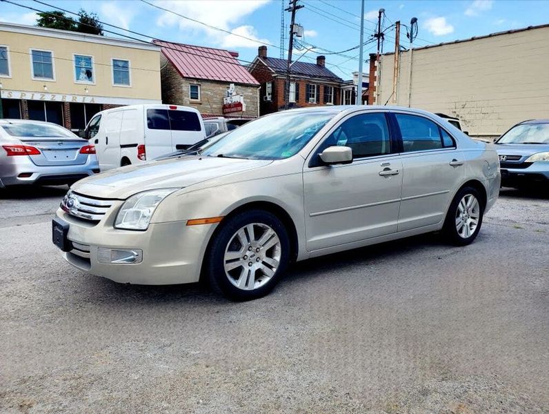 2009 Ford Fusion — a typically priced live listing