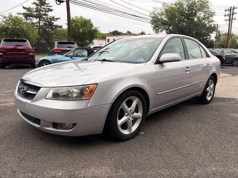 2007 Hyundai Sonata — a typically priced live listing