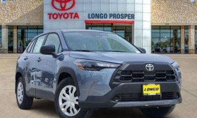 2026 Toyota Corolla Cross LE