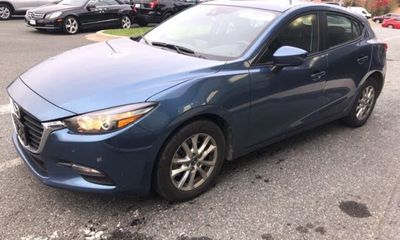 2018 Mazda MAZDA3 Sport