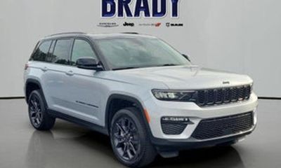 2026 Jeep Grand Cherokee Base Laredo
