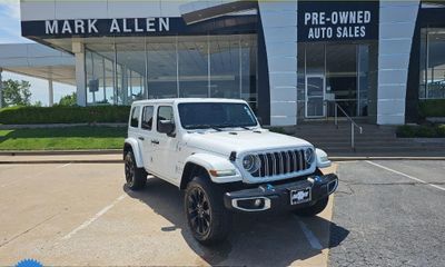 2024 Jeep Wrangler Sahara 4XE