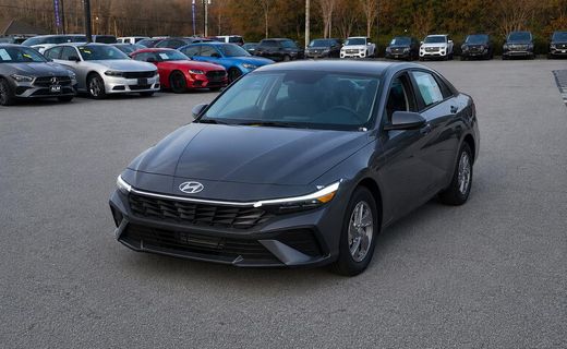 2026 Hyundai Elantra SE