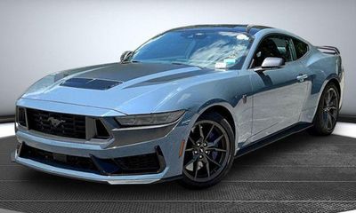 2024 Ford Mustang Dark Horse