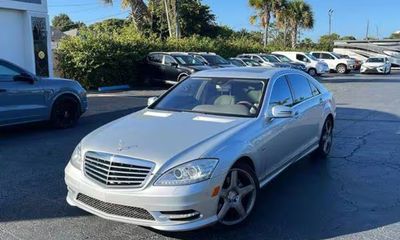 2012 Mercedes-Benz S-Class S550