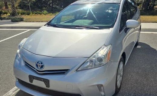 2014 Toyota Prius V TWO