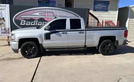 2018 Chevrolet Silverado Custom
