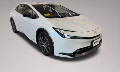 2024 Toyota Prius XLE