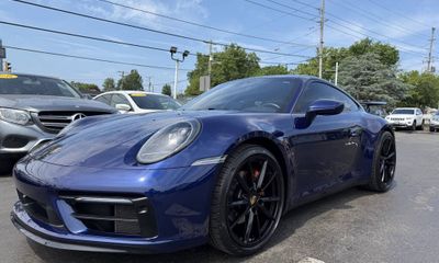 2021 Porsche 911 Carrera 4