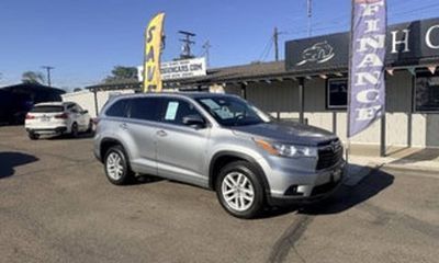 2016 Toyota Highlander Base