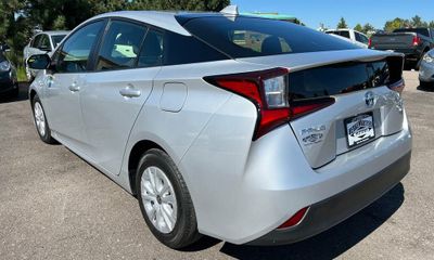 2022 Toyota Prius L ECO