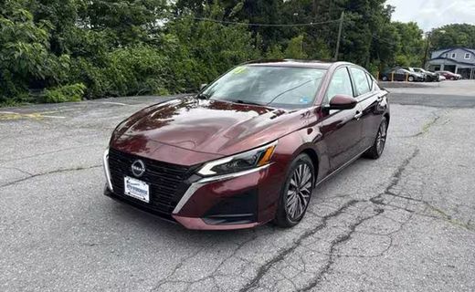 2023 Nissan Altima SV
