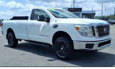 2017 Nissan Titan SV