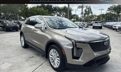 2024 Cadillac XT4 Luxury