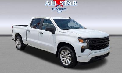 2023 Chevrolet Silverado Custom