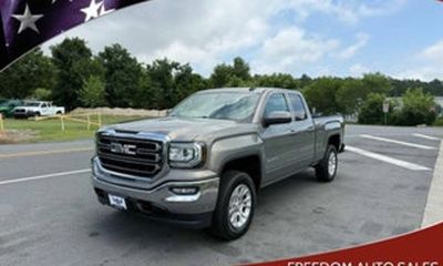 2017 GMC Sierra SLT