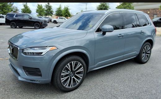 2022 Volvo XC90 Momentum