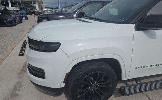 2022 Jeep Grand Wagoneer Series II
