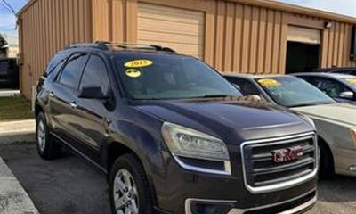 2015 GMC Acadia SLE 1
