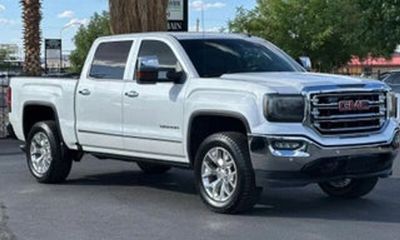 2017 GMC Sierra SLT