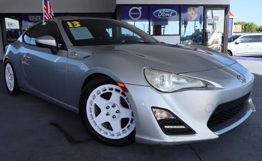 2013 Toyota Scion FR-S STD