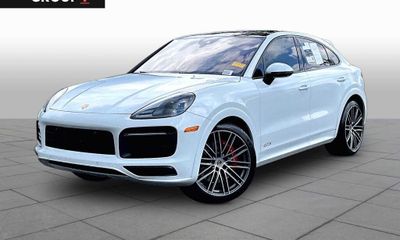 2022 Porsche Cayenne GTS