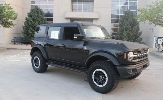 2024 Ford Bronco Outer Banks