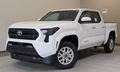 2026 Toyota Tacoma SR5