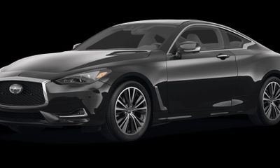 2022 Infiniti Q60 Luxe