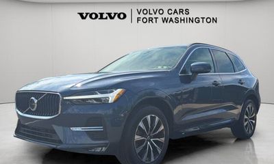 2023 Volvo XC60 Core Bright Theme
