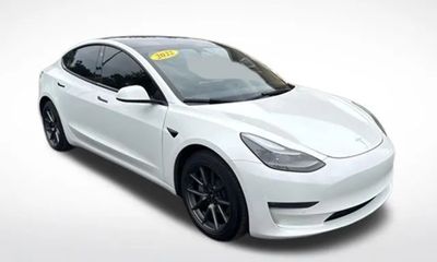 2022 Tesla Model 3 Long Range