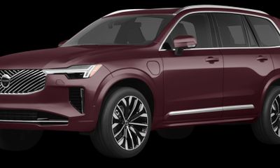 2026 Volvo XC90 Plus Bright