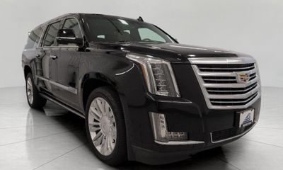 2019 Cadillac Escalade ESV Platinum