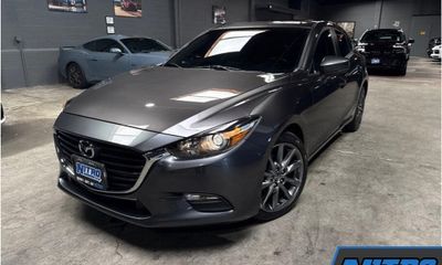 2018 Mazda MAZDA3 Touring