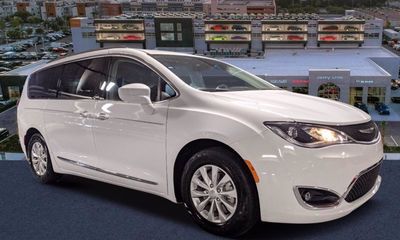 2018 Chrysler Pacifica Touring L Plus