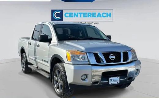 2015 Nissan Titan SV