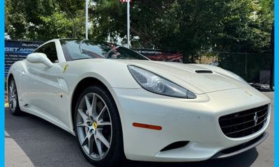 2013 Ferrari California Roadster