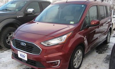 2020 Ford Transit Connect Titanium
