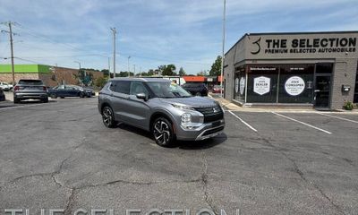 2022 Mitsubishi Outlander SEL Special Edition