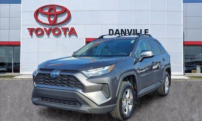 2022 Toyota RAV4 XLE