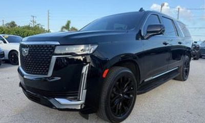 2023 Cadillac Escalade ESV Premium Luxury